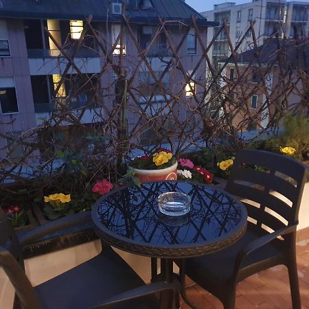 The Boheme Vintage Junior Suite ---- Cozy & Quiet & Comfortable With Private Bathroom & Fully Equipped Kitchenette & Cozy Balcony - Lift To 4Th Floor - Metro' Verde -Green Subway Porta Genova Milán Exteriér fotografie