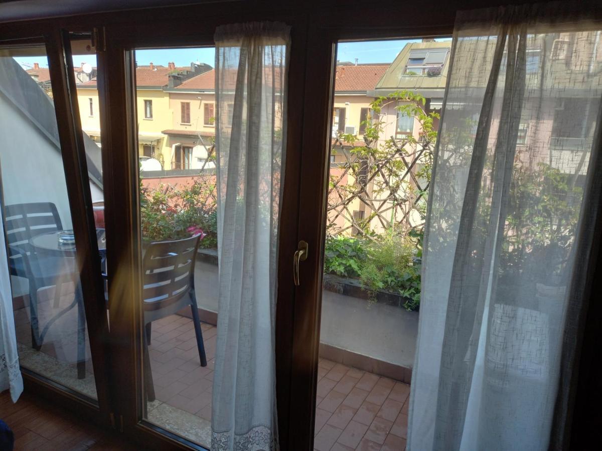 The Boheme Vintage Junior Suite ---- Cozy & Quiet & Comfortable With Private Bathroom & Fully Equipped Kitchenette & Cozy Balcony - Lift To 4Th Floor - Metro' Verde -Green Subway Porta Genova Milán Exteriér fotografie